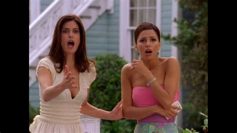 Desperate Housewives: Des secrets obscures sous une façade banale et des personnages hauts en couleur !