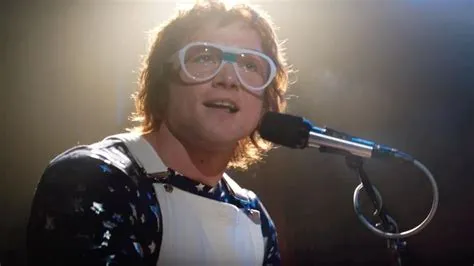  Rocketman: Un Voyage Musical à Travers le Chaos et la Gloire de Elton John!